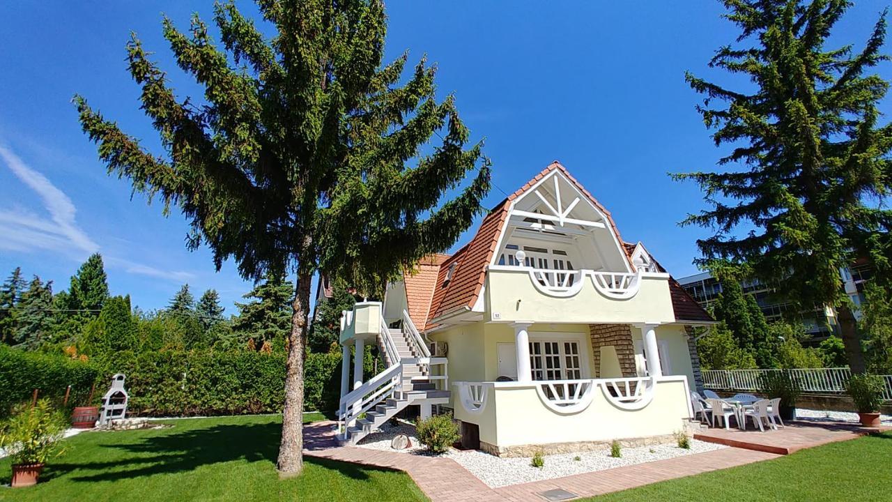 Balaton Apartman Fuered Balatonfüred Exterior foto